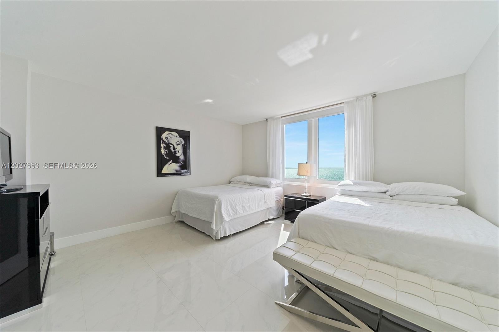 2301 Collins Ave #1210 Miami Beach, FL 33139