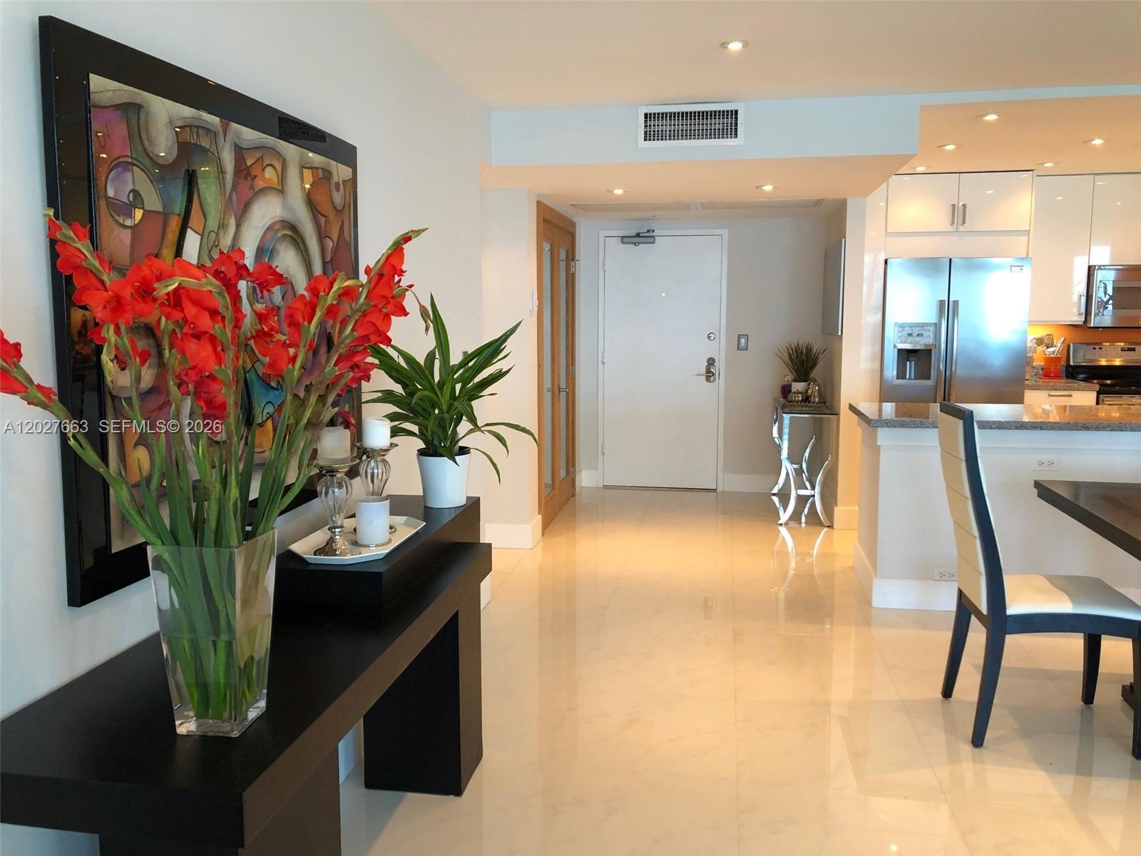 2301 Collins Ave #1210 Miami Beach, FL 33139