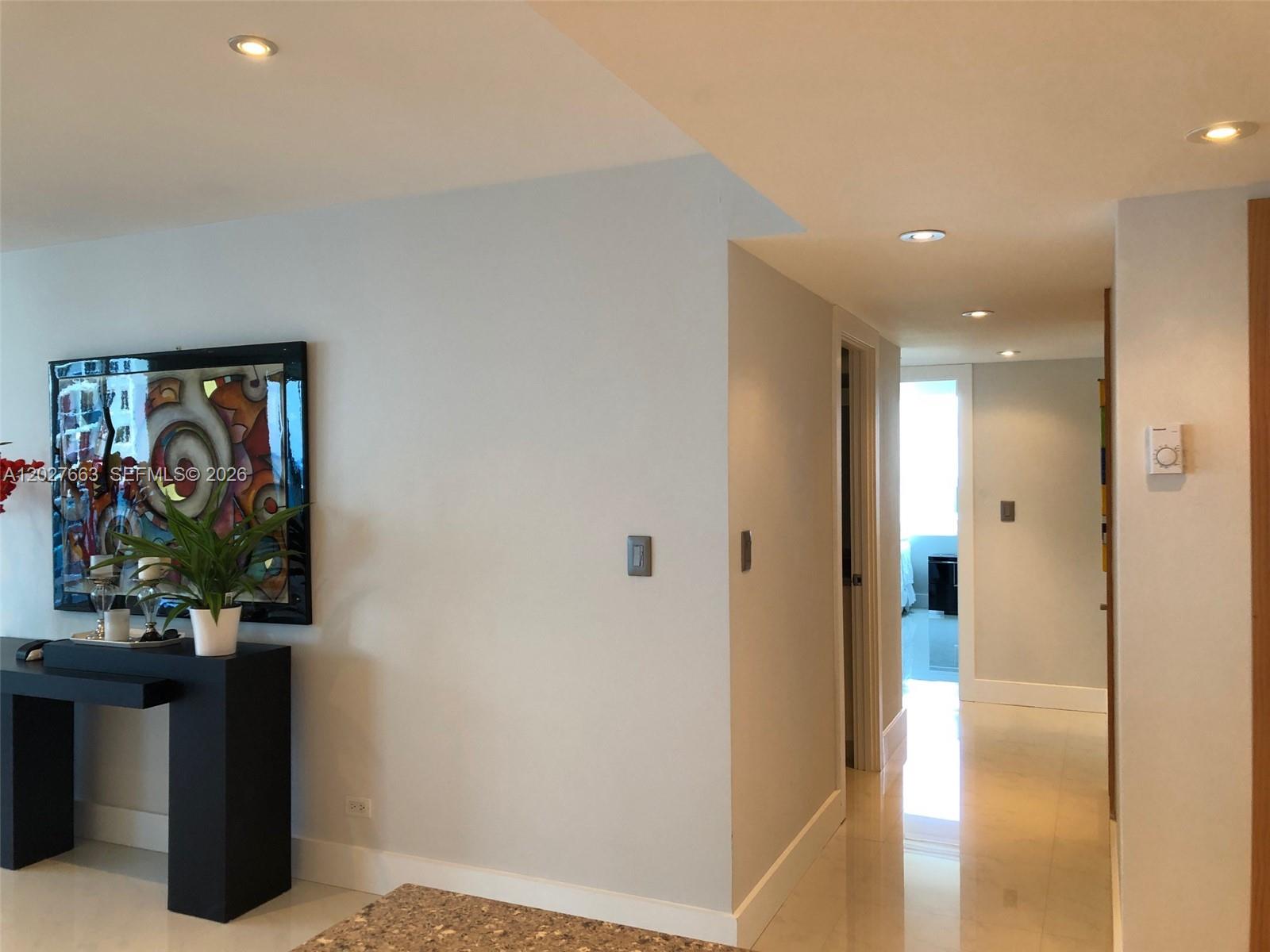 2301 Collins Ave #1210 Miami Beach, FL 33139
