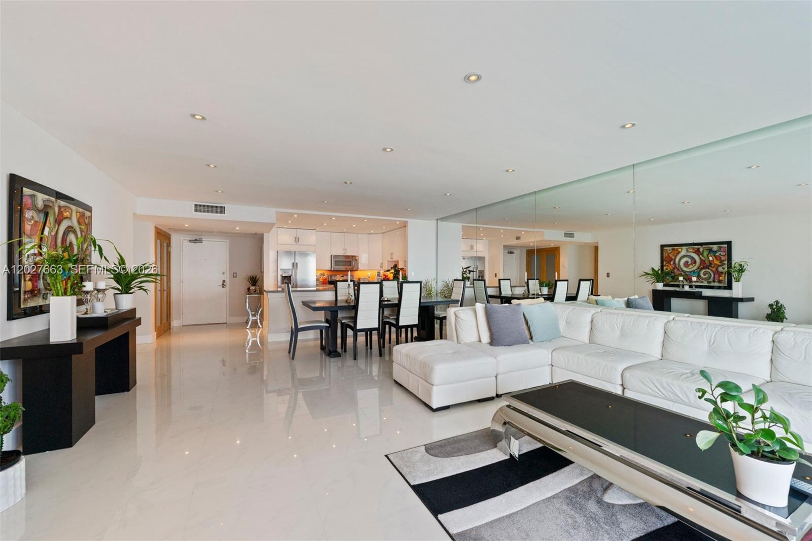 2301 Collins Ave #1210 Miami Beach, FL 33139