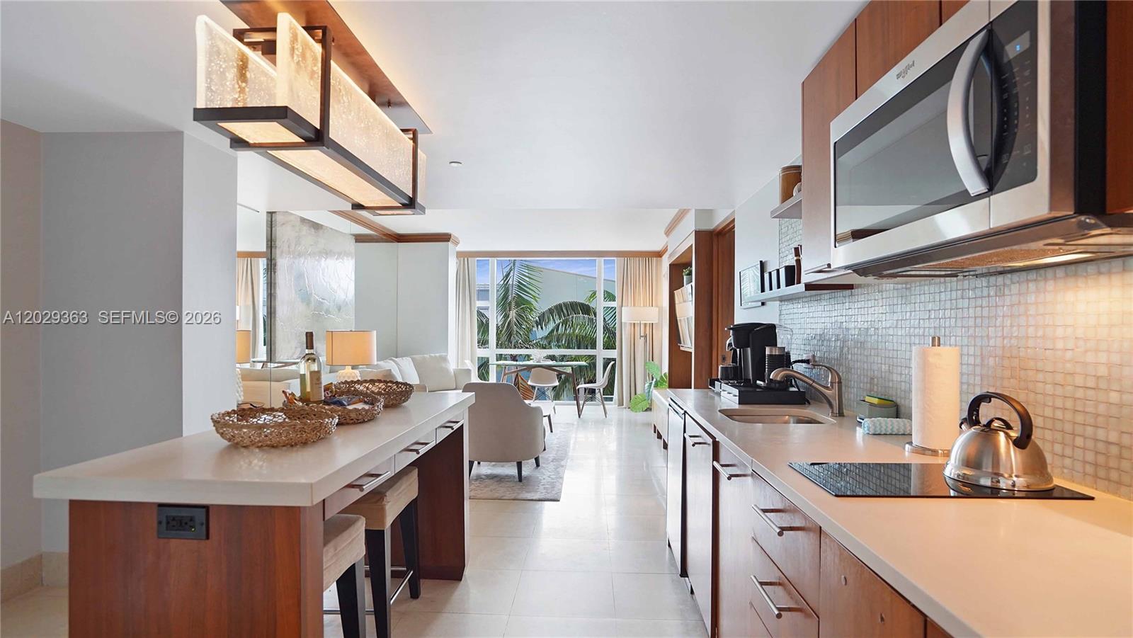 6801 Collins Ave #315