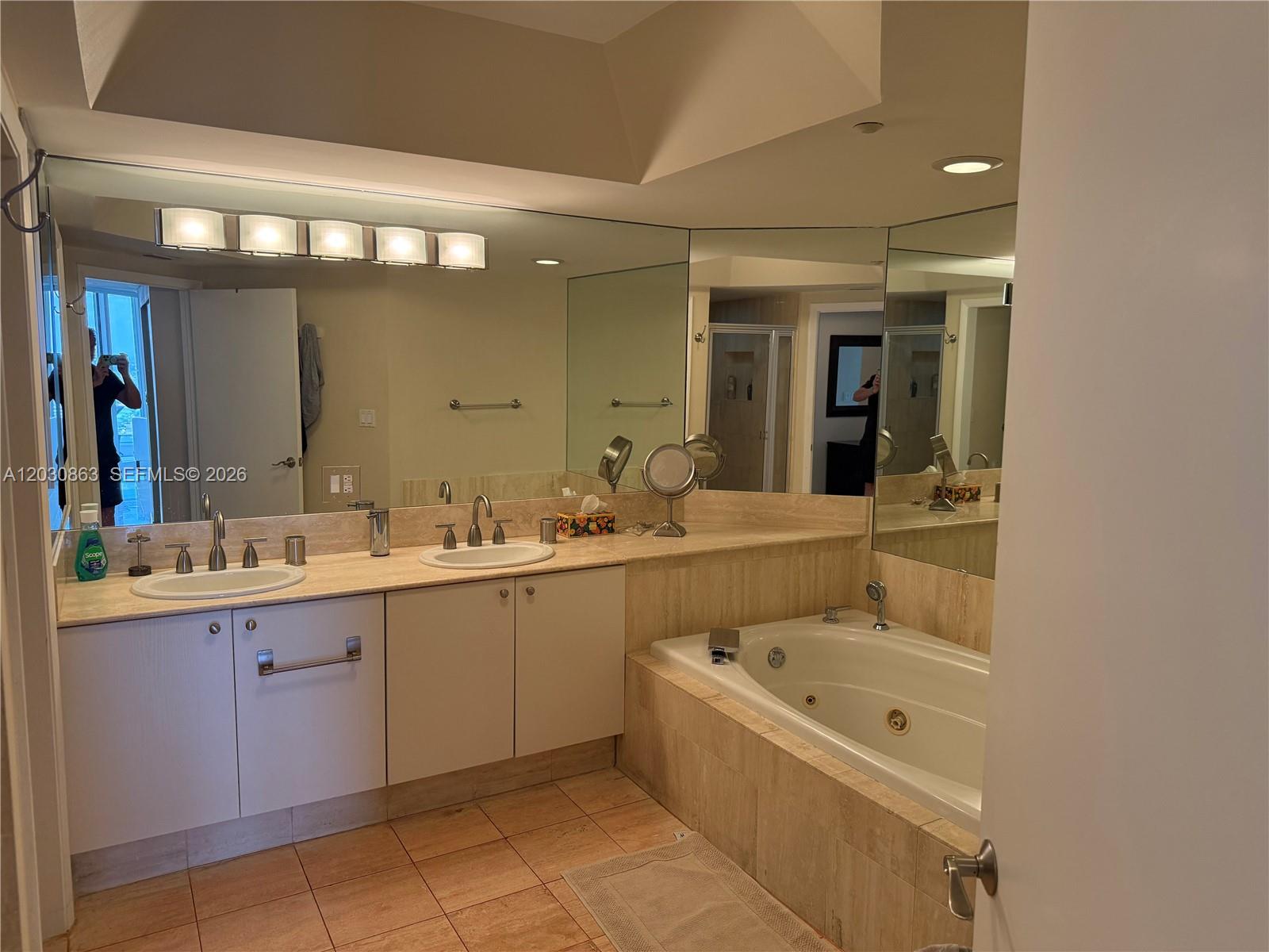 7000 Island #2403 Aventura, FL 33160