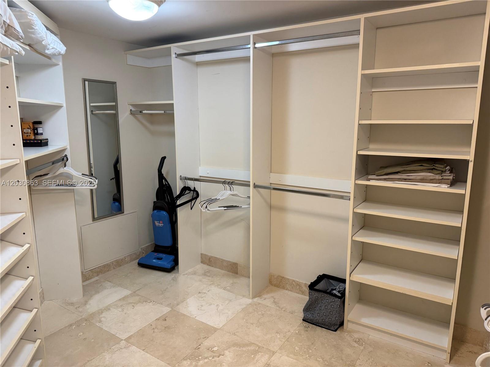 7000 Island #2403 Aventura, FL 33160