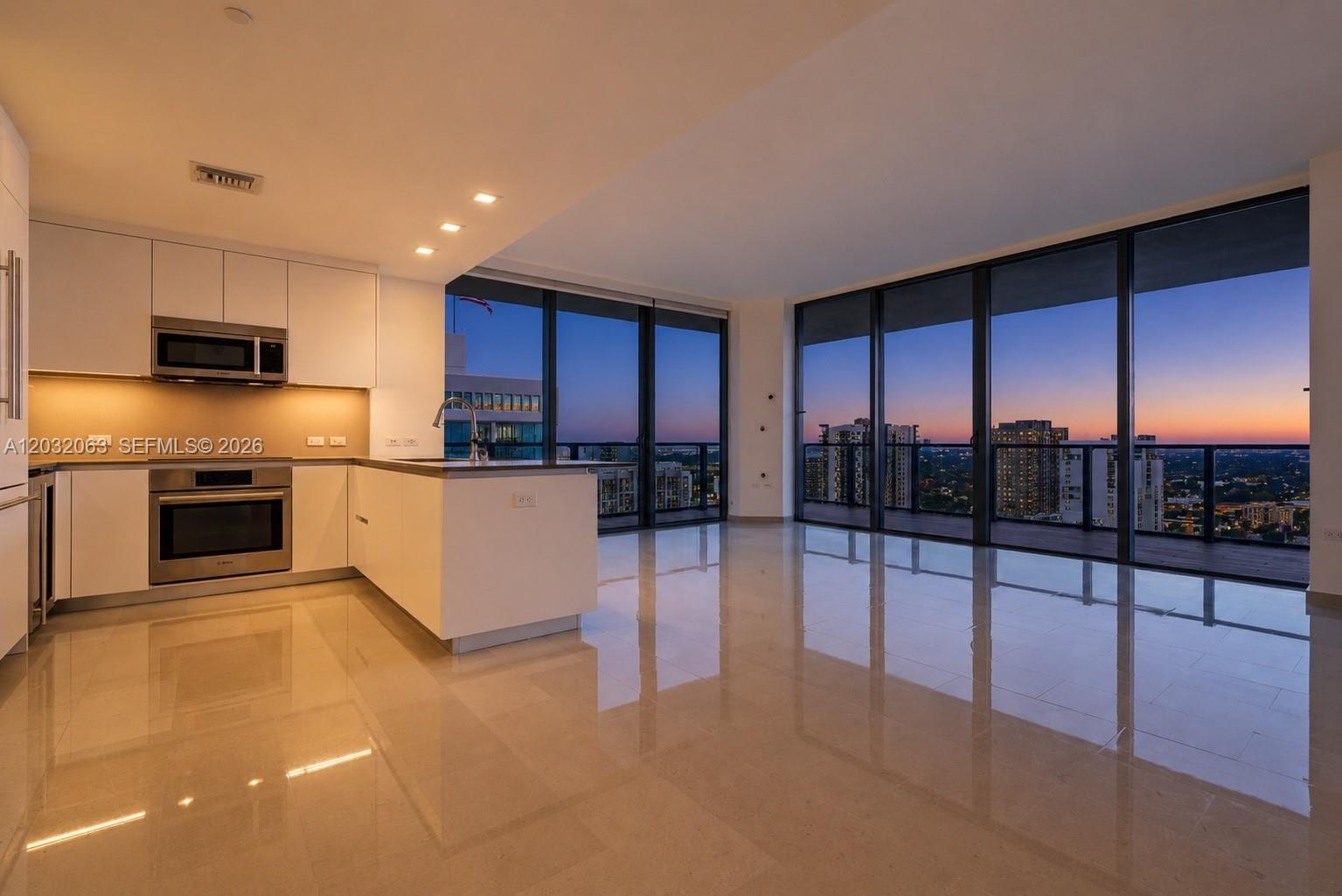 88 SW 7th #2302 Miami, FL 33130