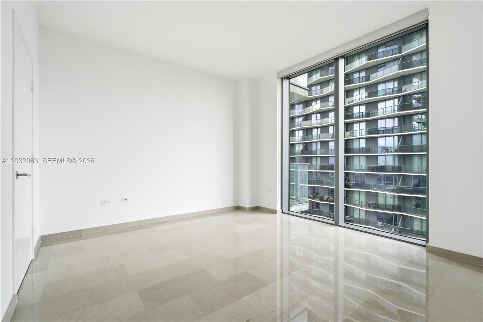 88 SW 7th St #2302 Miami, FL 33130