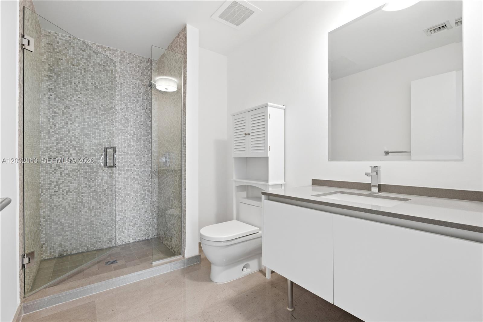 88 SW 7th St #2302 Miami, FL 33130