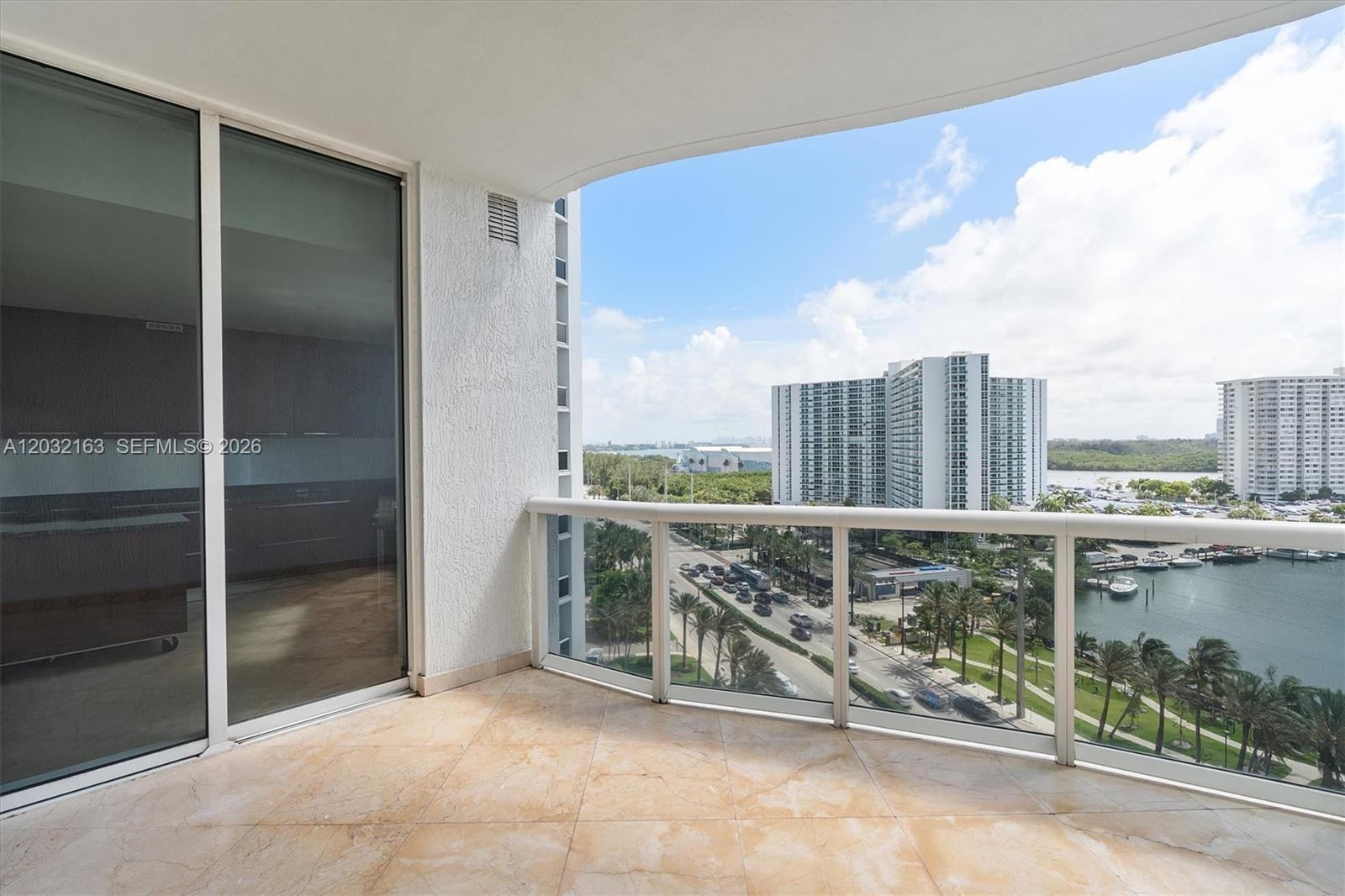 15901 Collins Ave #904 Sunny Isles Beach, FL 33160