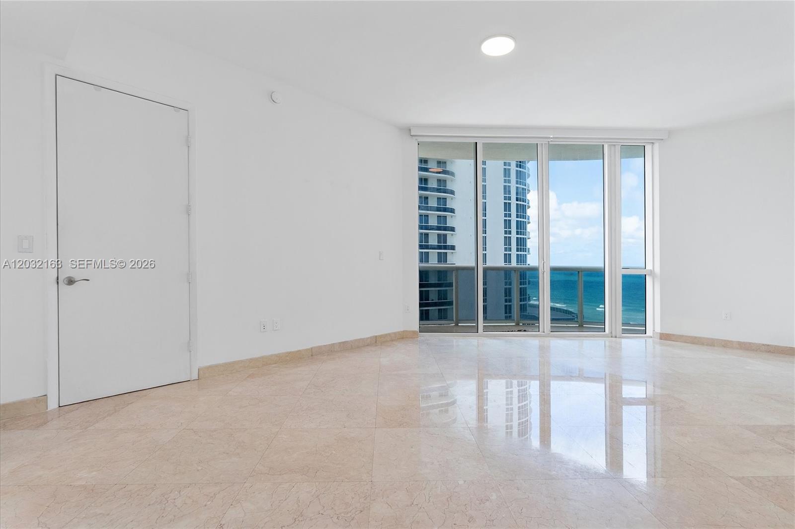 15901 Collins Ave #904 Sunny Isles Beach, FL 33160