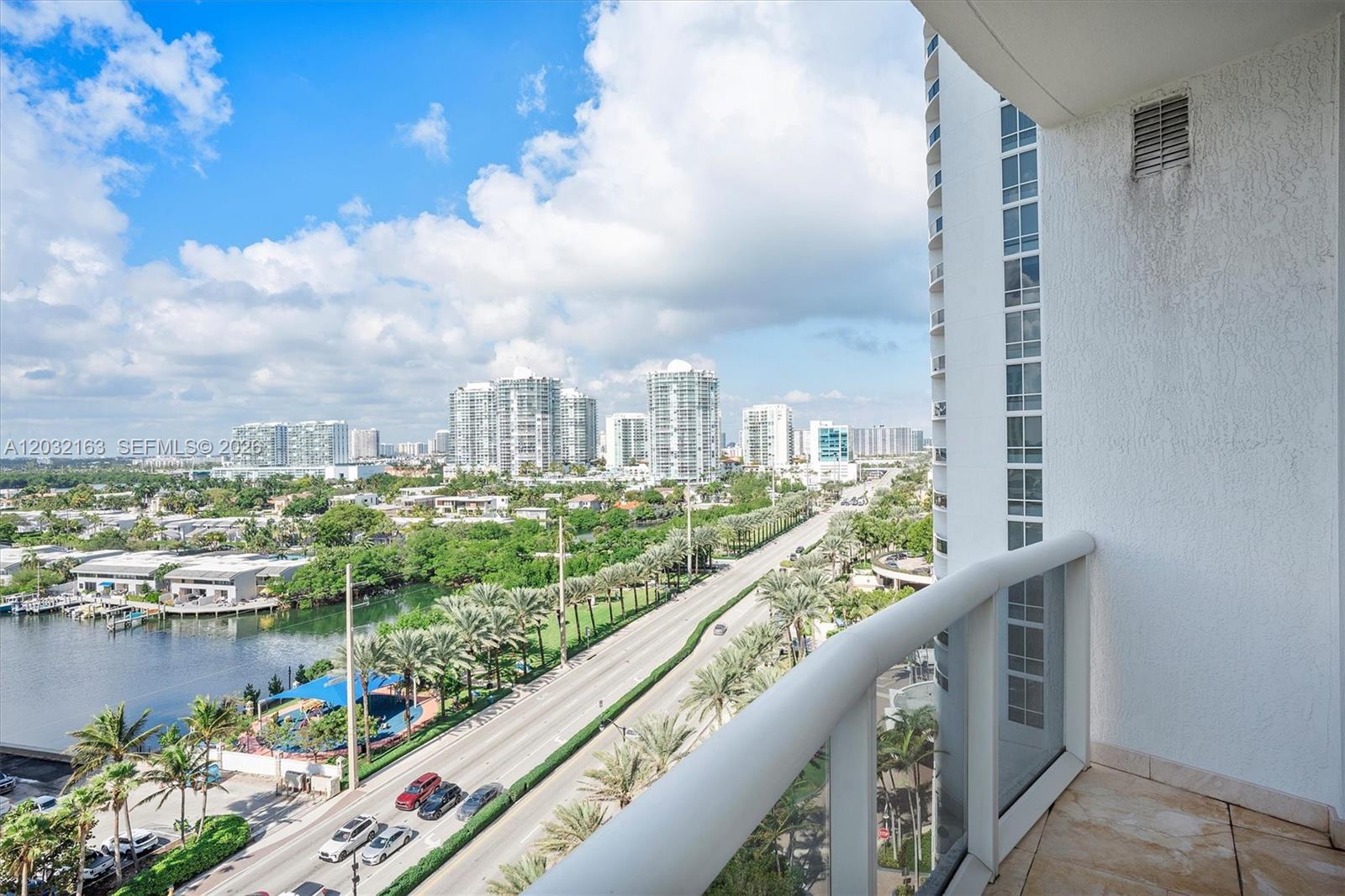 15901 Collins Ave #904 Sunny Isles Beach, FL 33160