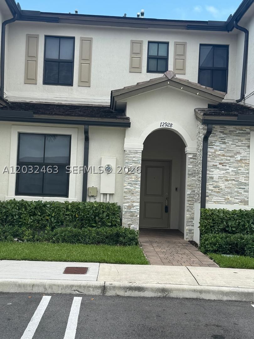 12928 SW 232nd #12928