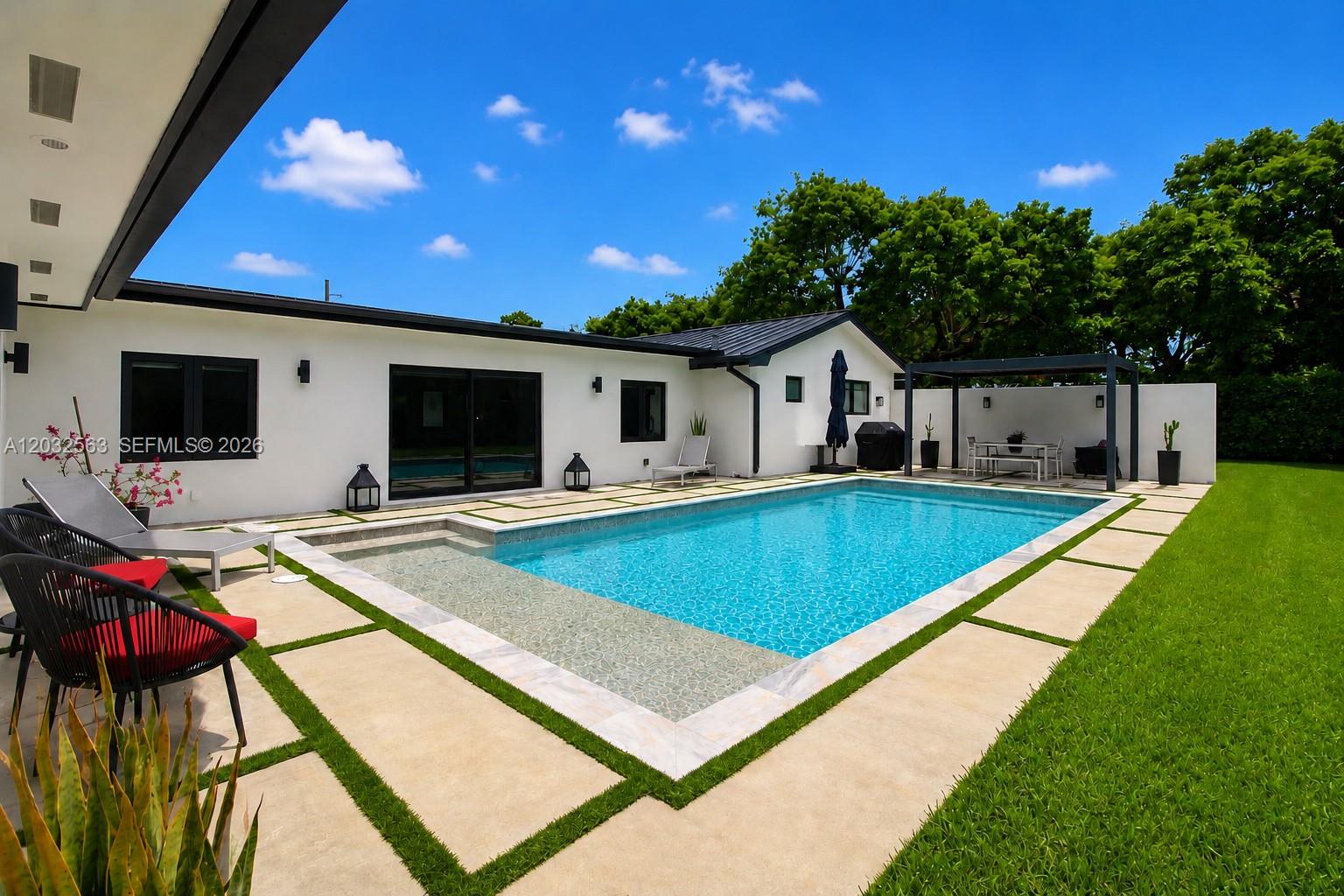 8700 SW 175th Palmetto Bay, FL 33157