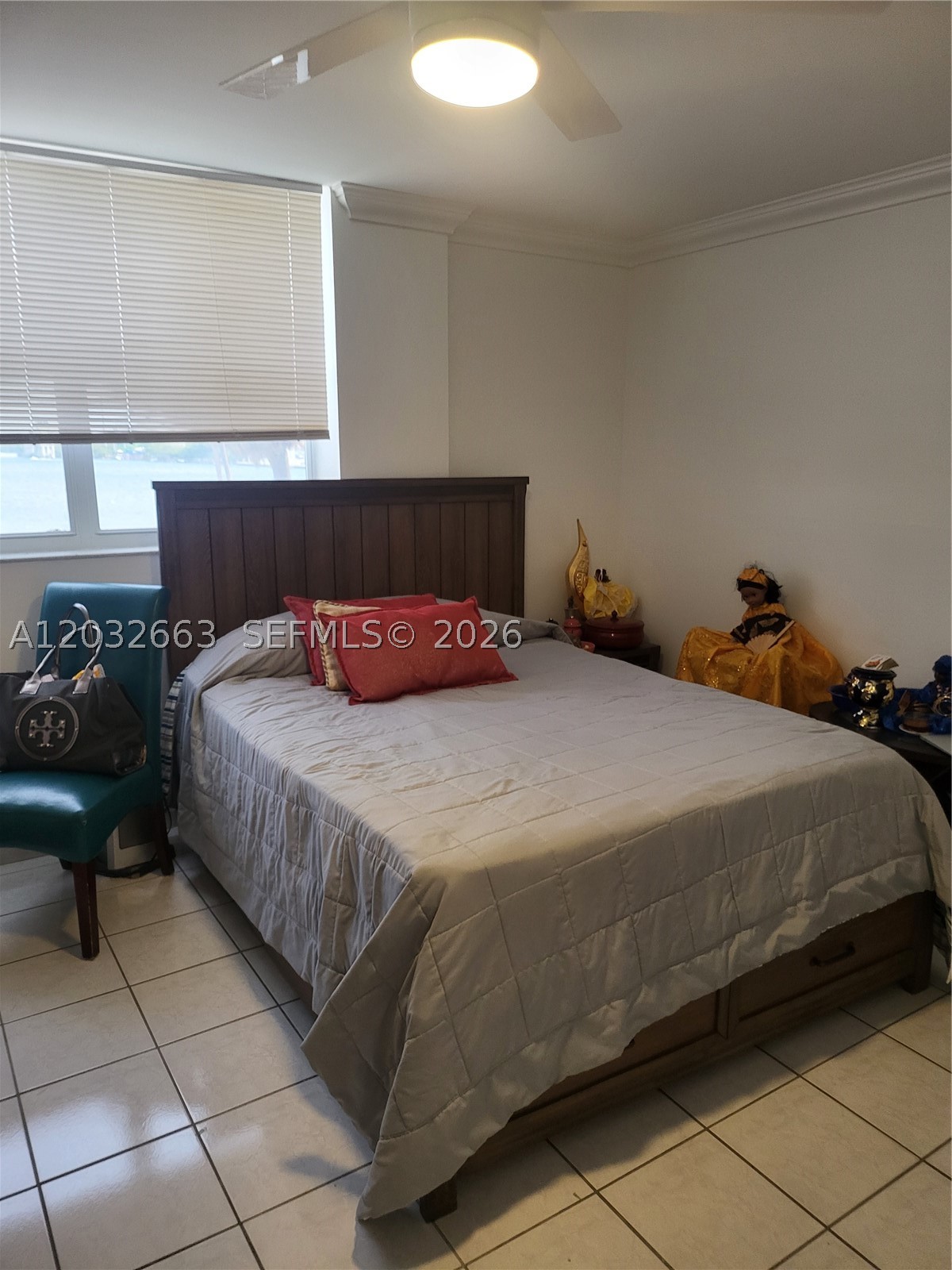 image Winston Towers 70018