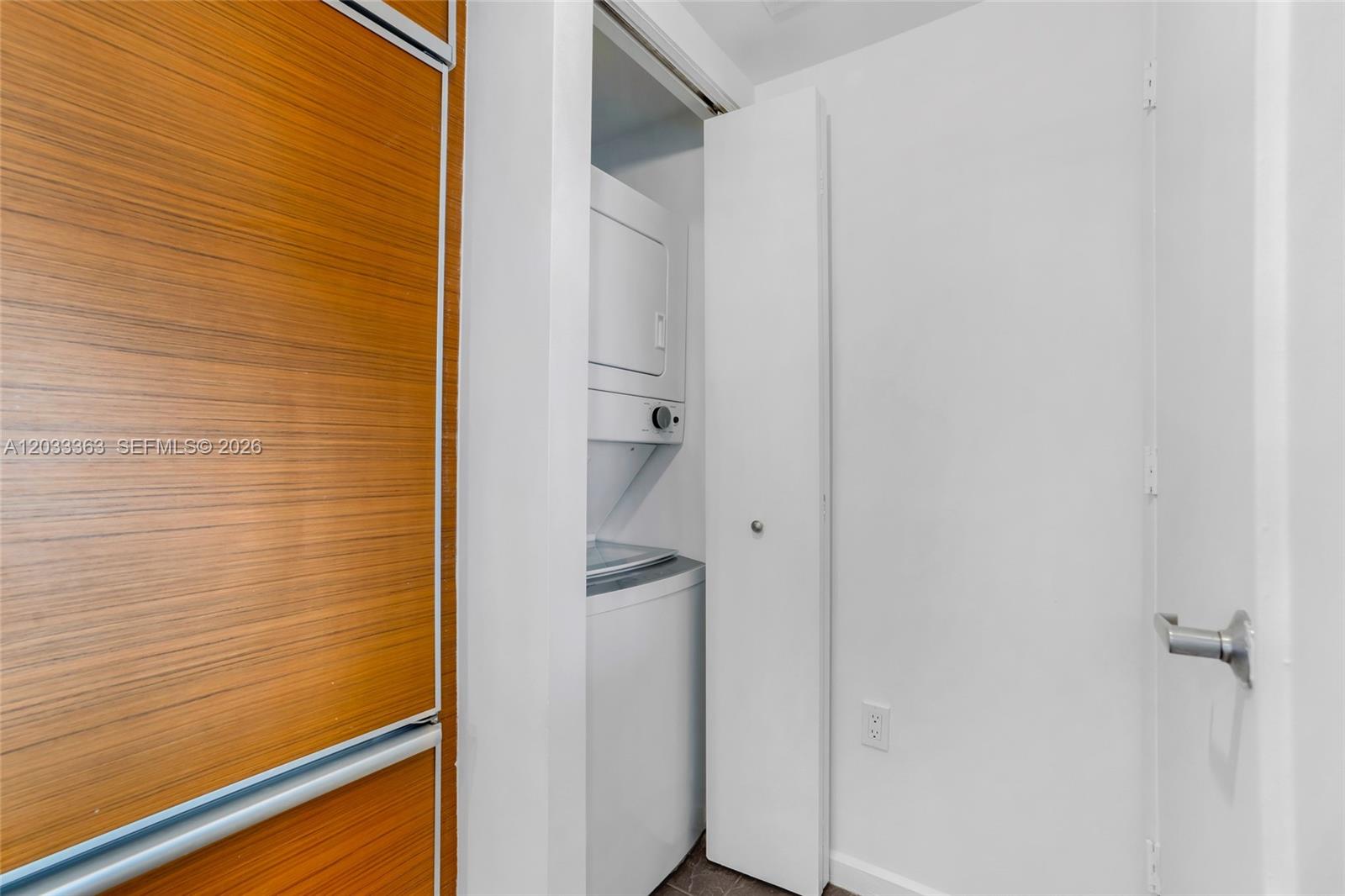 50 Biscayne Blvd #4307 Miami, FL 33132