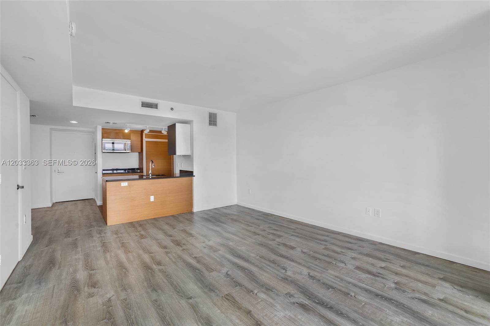 50 Biscayne Blvd #4307 Miami, FL 33132