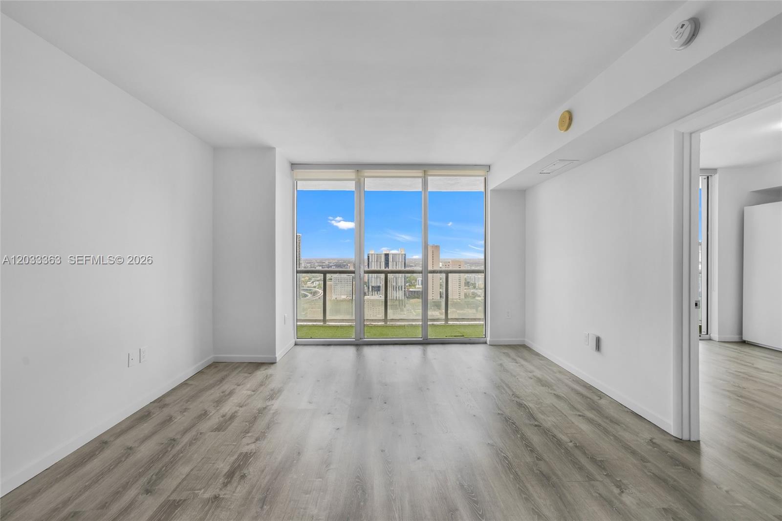 50 Biscayne Blvd #4307 Miami, FL 33132