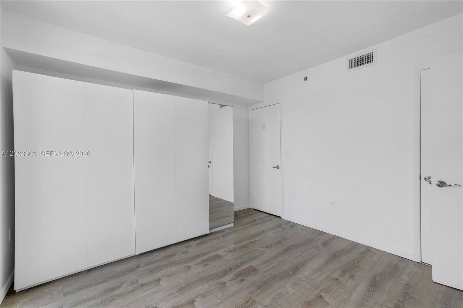 50 Biscayne Blvd #4307 Miami, FL 33132