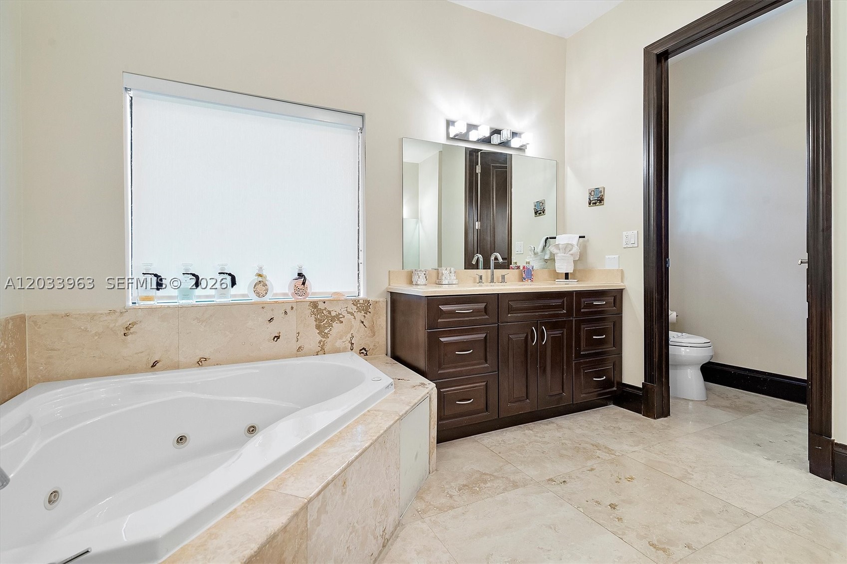 18825 N Bay Rd Sunny Isles Beach, FL 33160