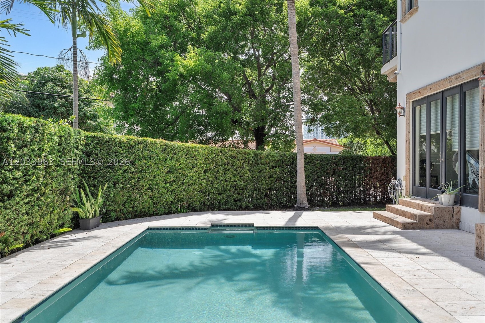 18825 N Bay Rd Sunny Isles Beach, FL 33160