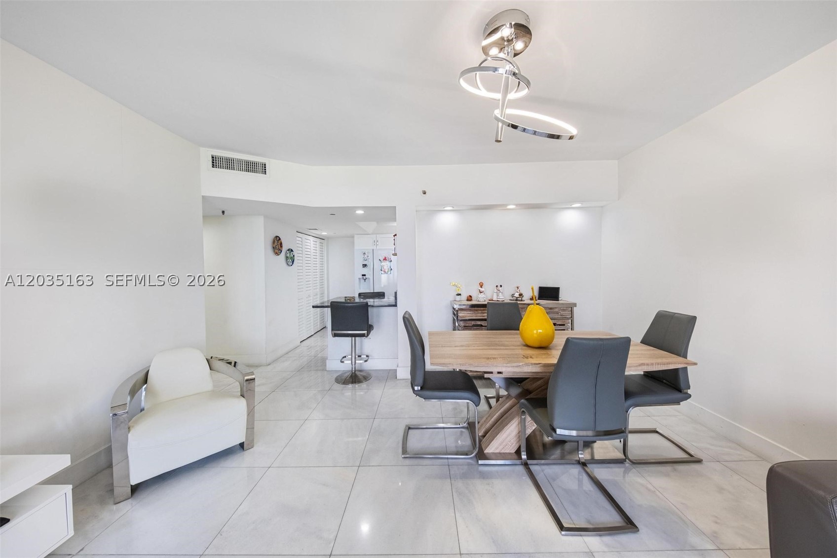 image Brickell Key One24