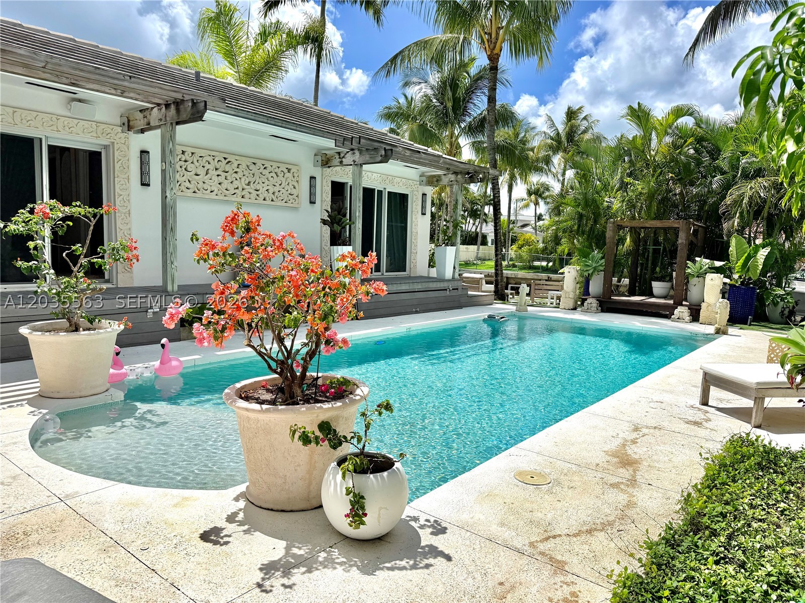 1460 Cleveland Rd Miami Beach, FL 33141