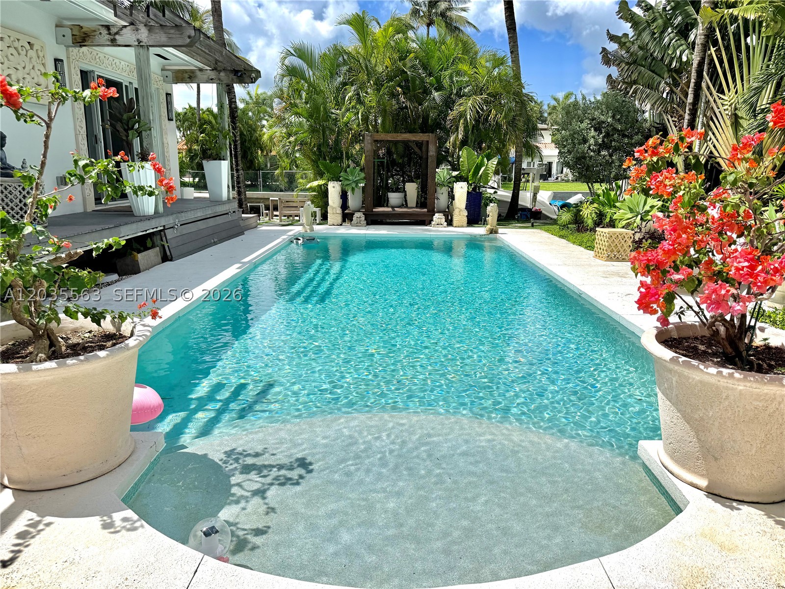 1460 Cleveland Rd Miami Beach, FL 33141