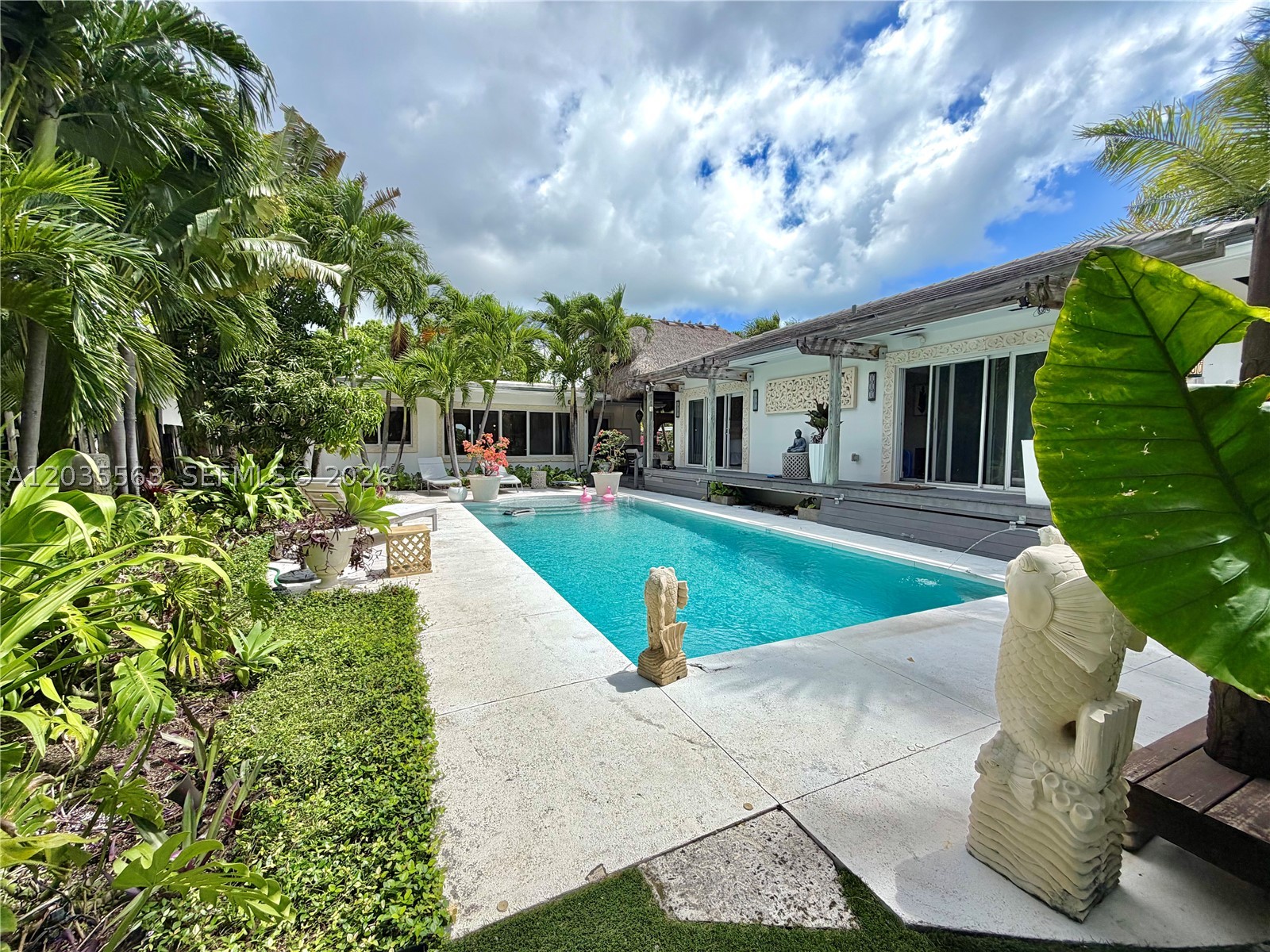 1460 Cleveland Rd Miami Beach, FL 33141