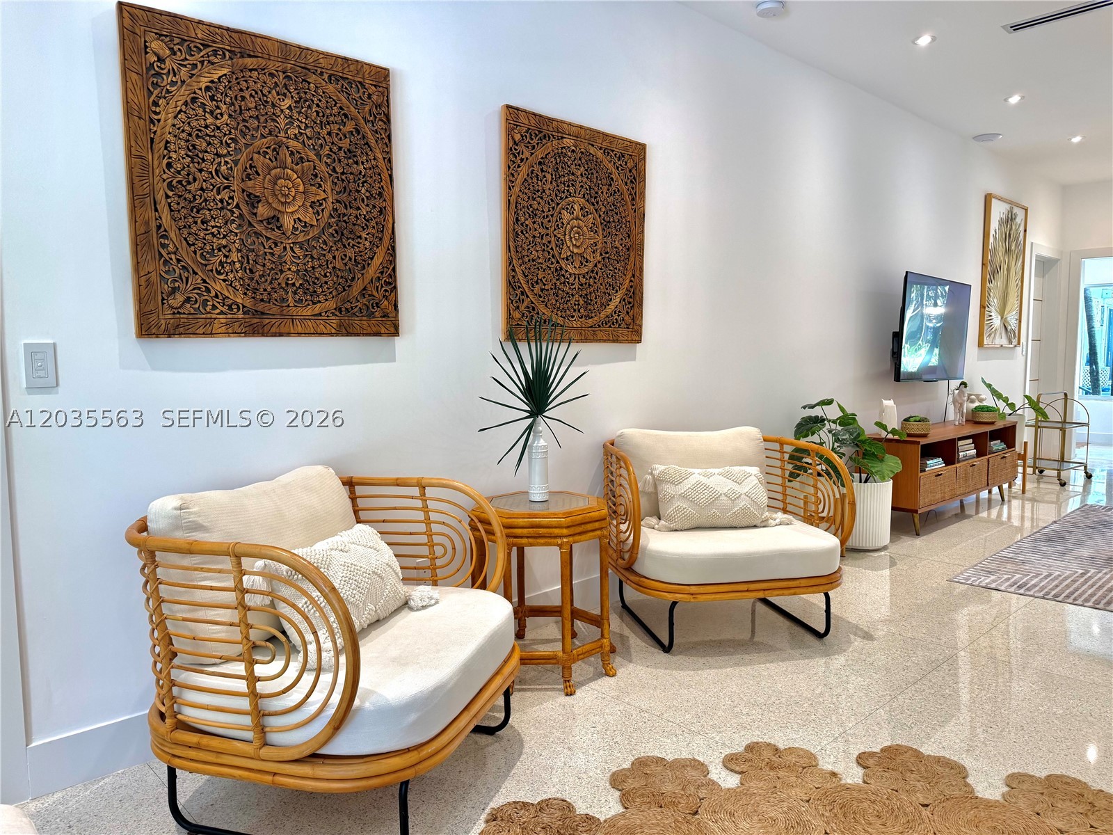 1460 Cleveland Rd Miami Beach, FL 33141