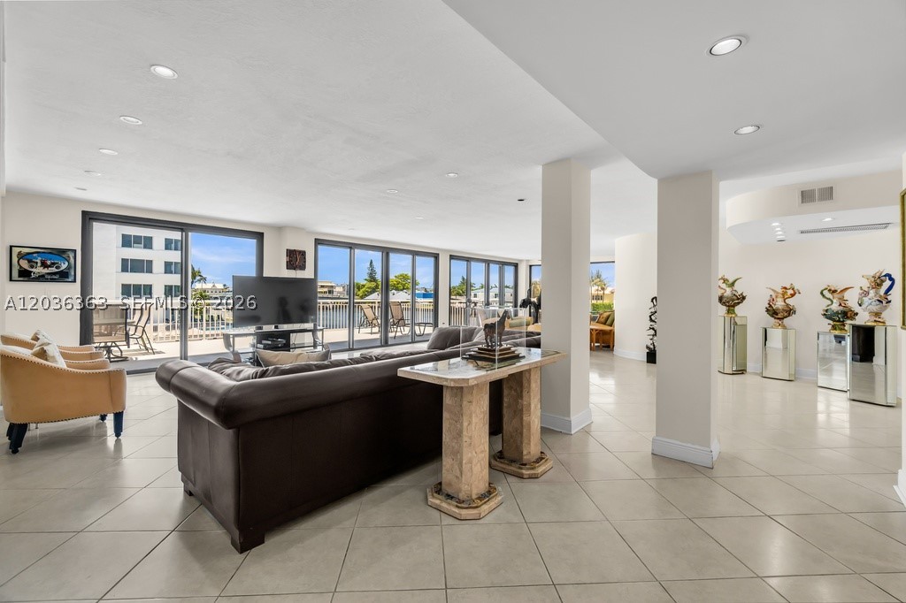 3100 NE 48th St #212 Fort Lauderdale, FL 33308