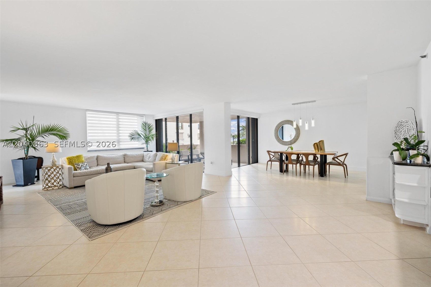 10175 Collins Ave #103