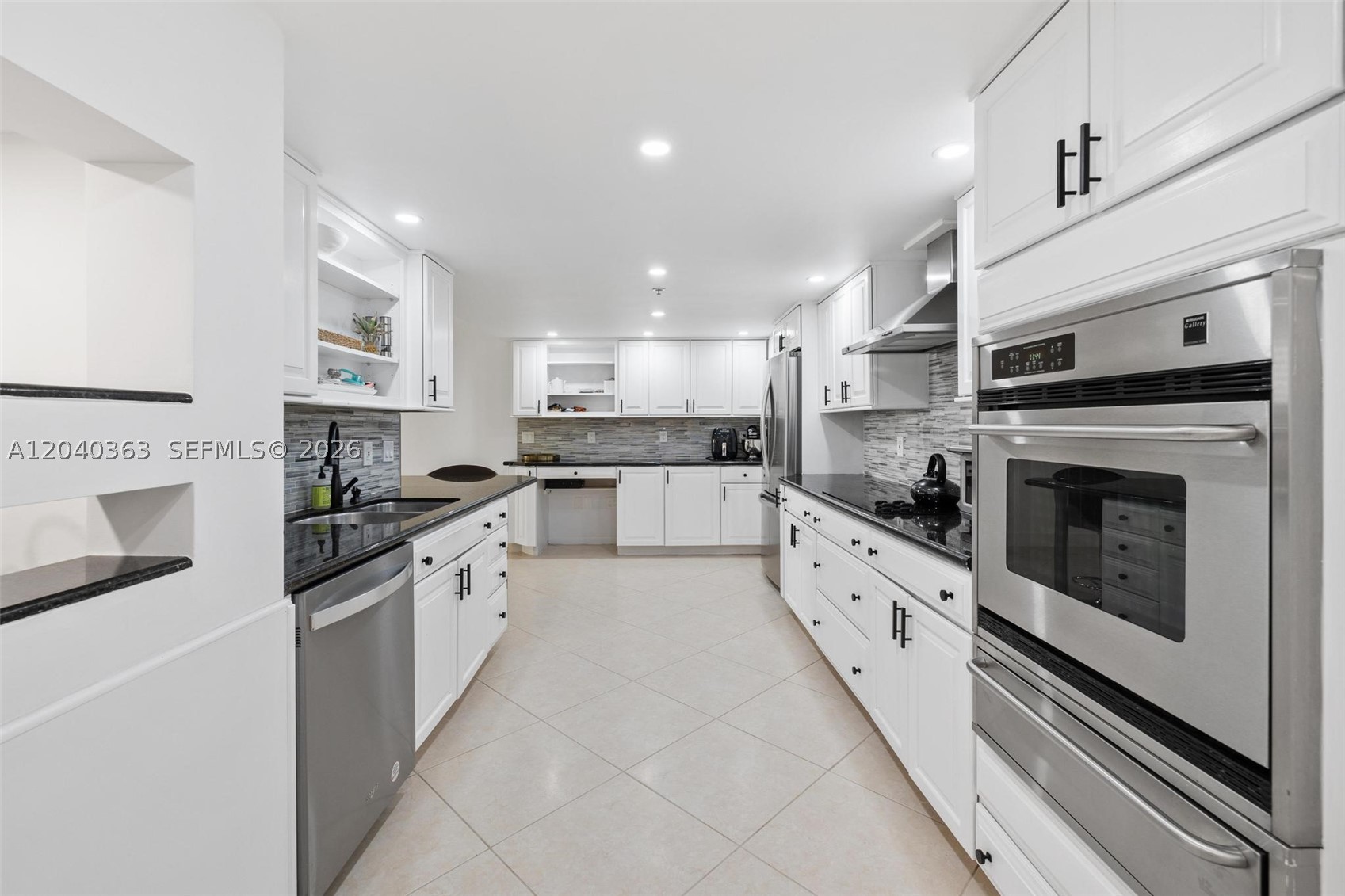 10175 Collins Ave #103 Bal Harbour, FL 33154