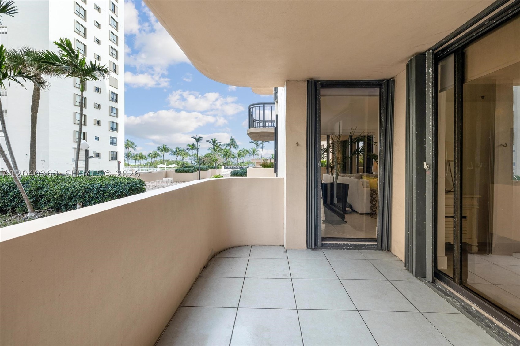10175 Collins Ave #103 Bal Harbour, FL 33154
