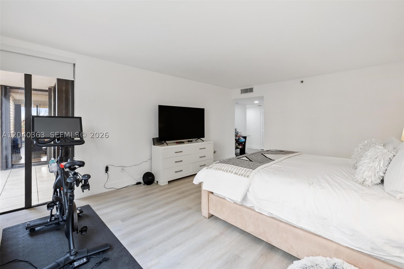 10175 Collins Ave #103 Bal Harbour, FL 33154