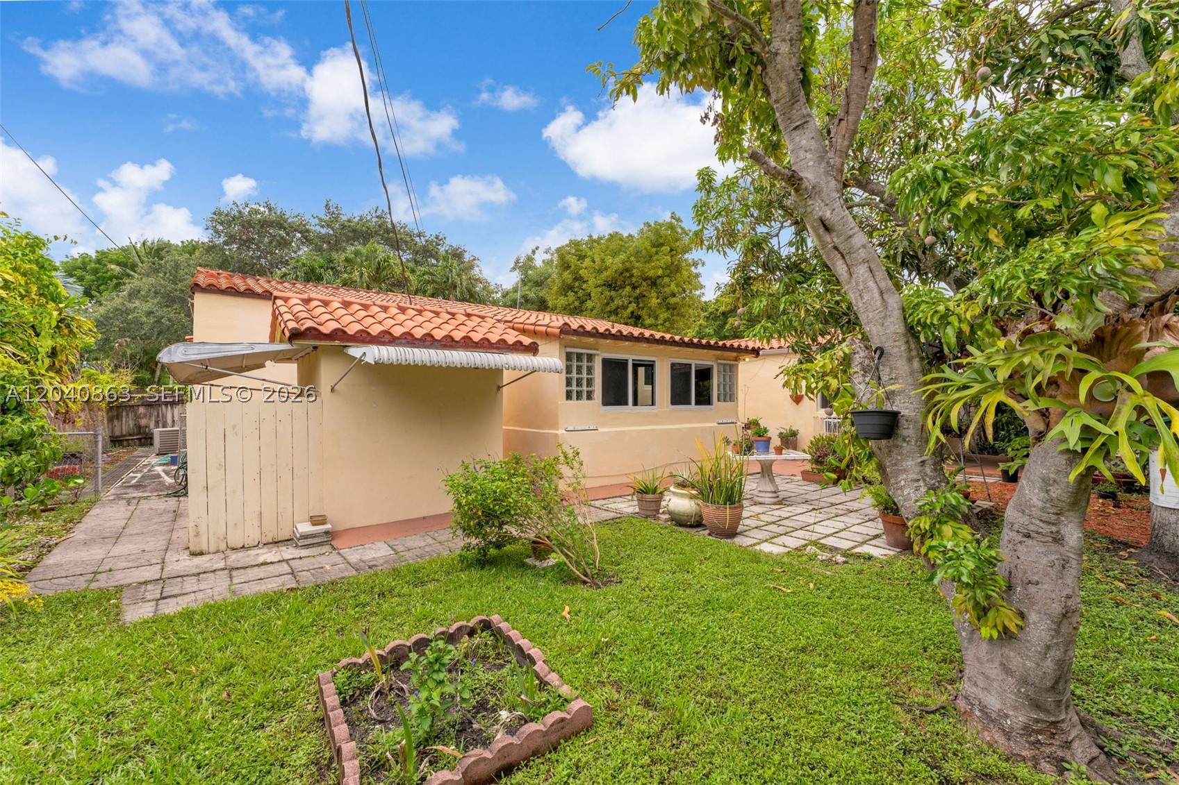 1851 SW 21st Ter Miami, FL 33145