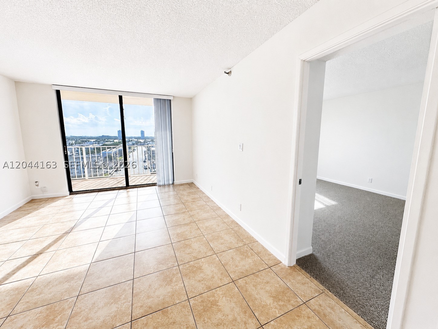 image Winston Towers 7006