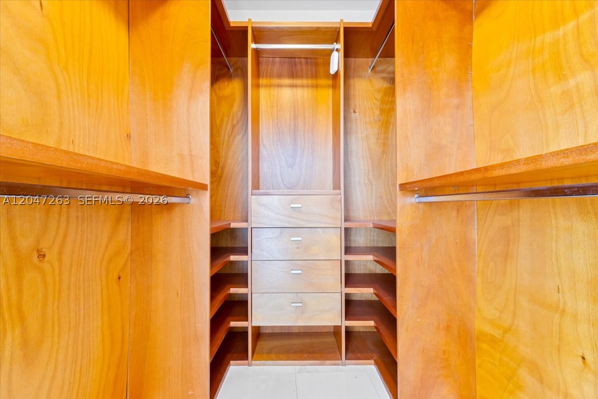 image Blue on the Bay5