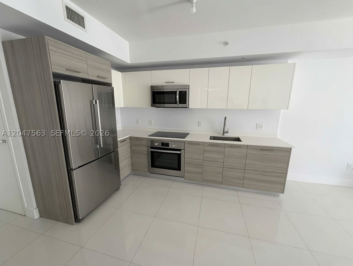 image Brickell House2