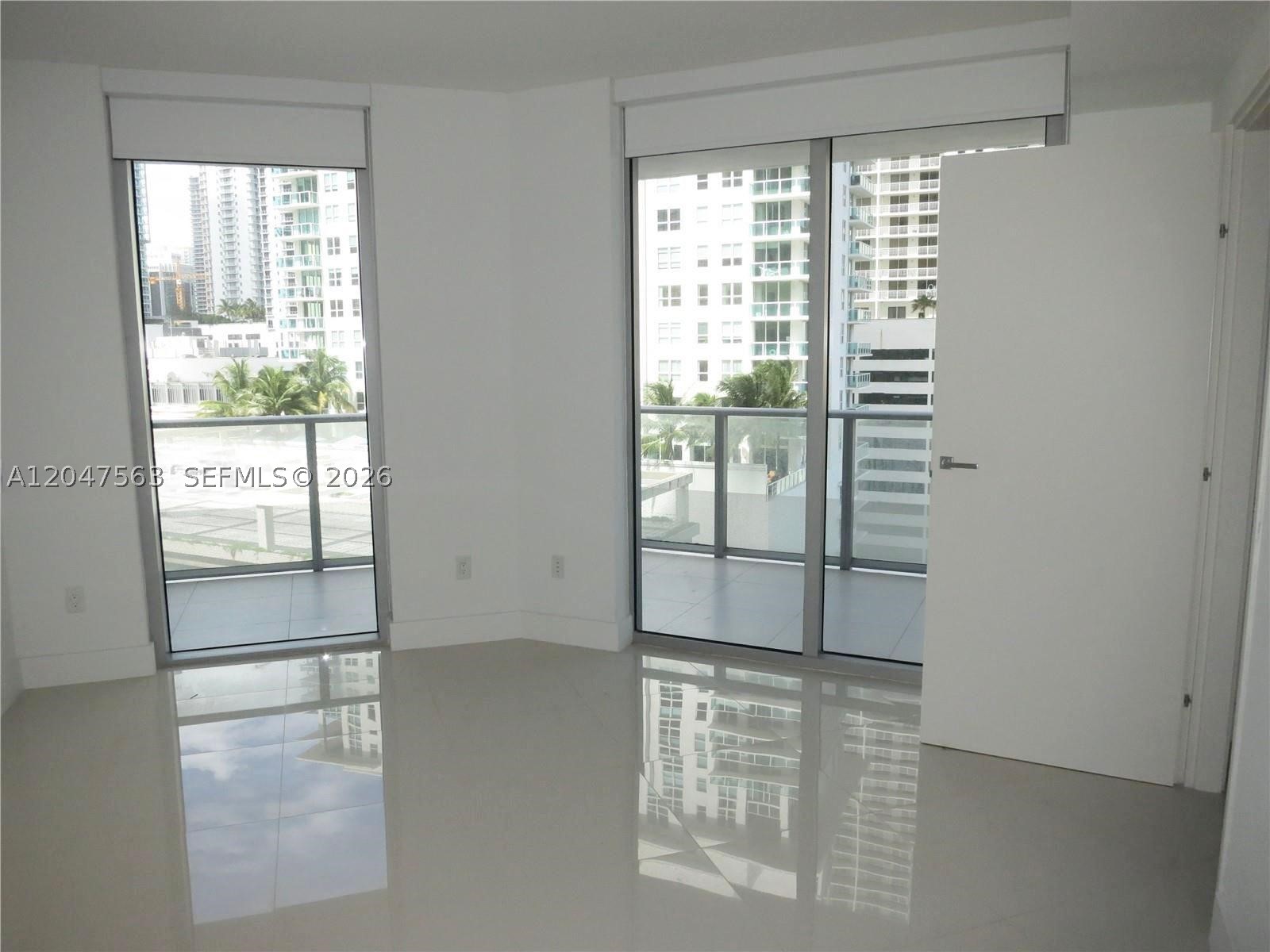 image Brickell House3