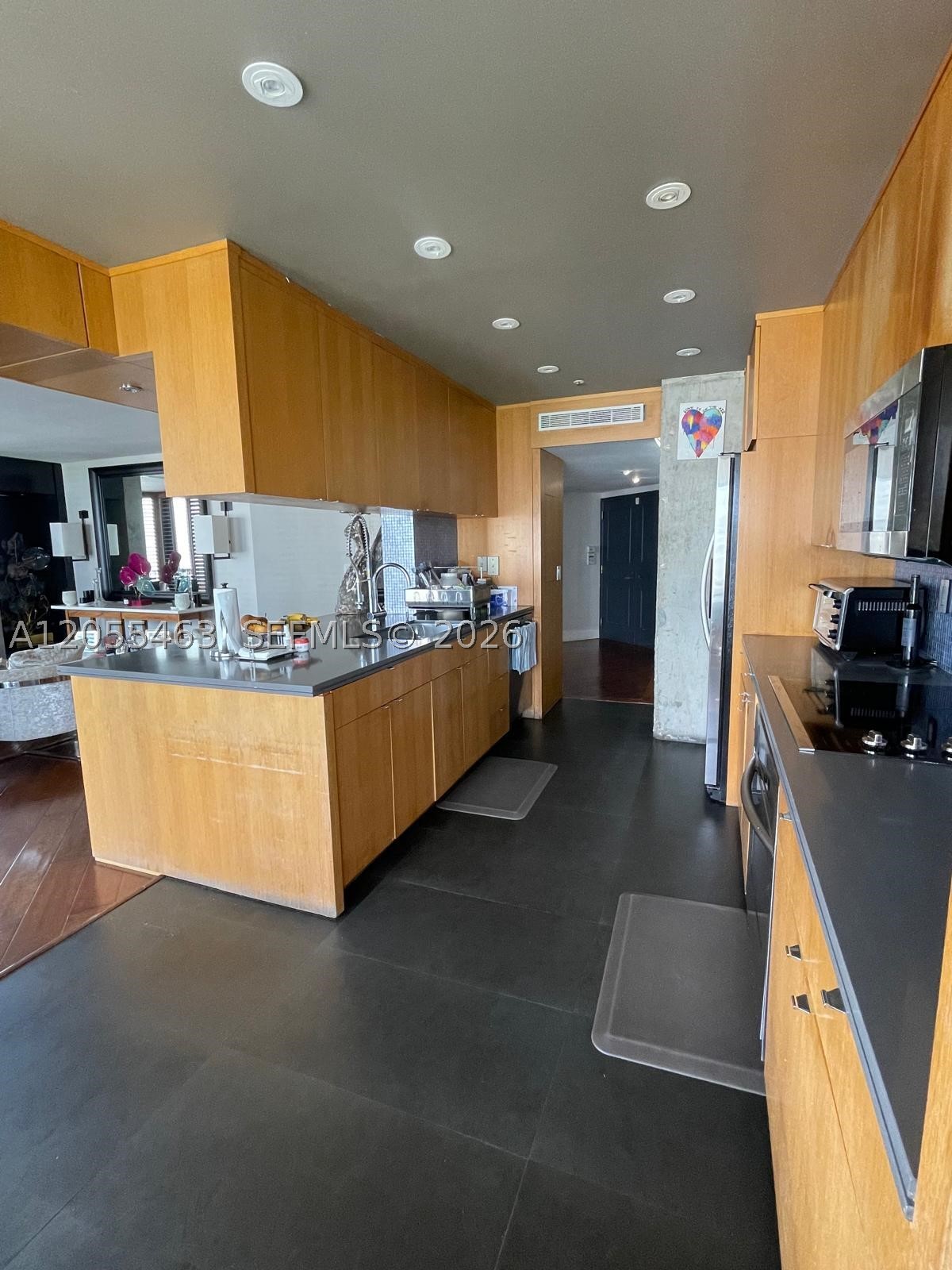 image Brickell Key One9