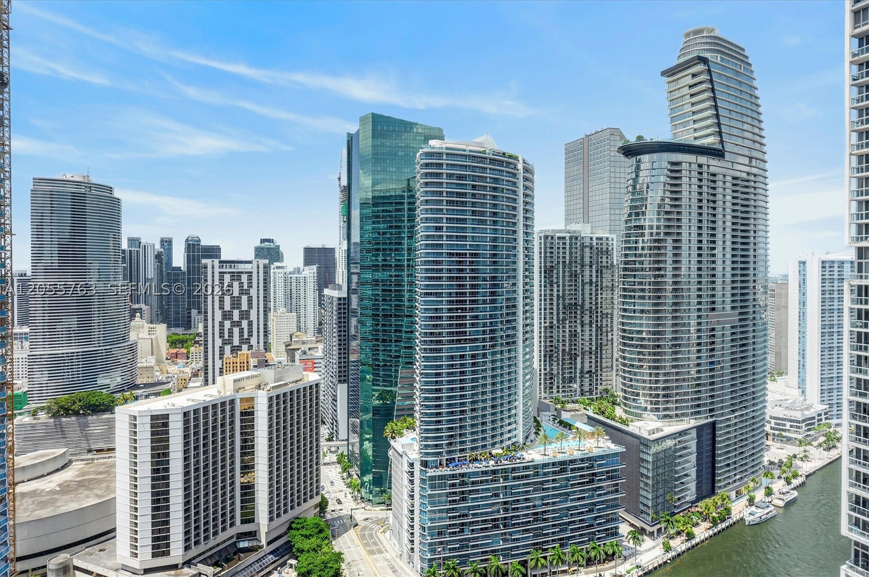 image 500 Brickell East36