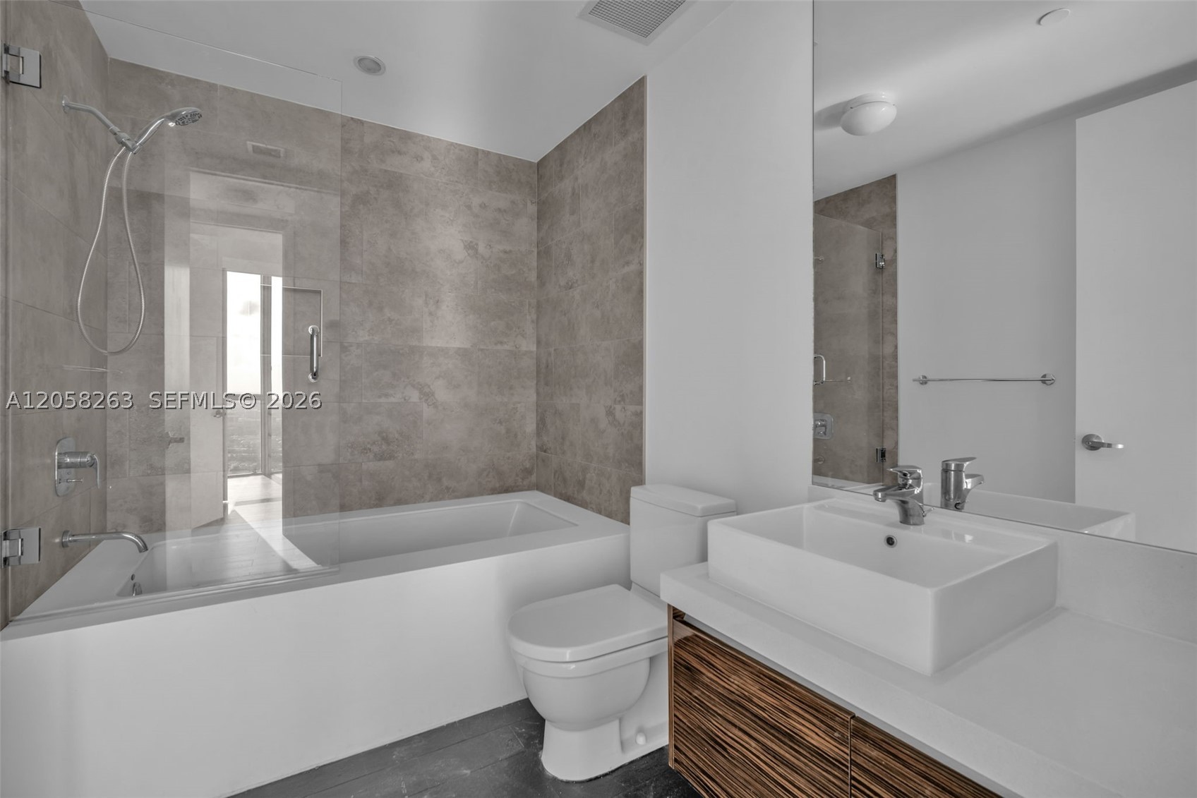 image Marquis Residences32