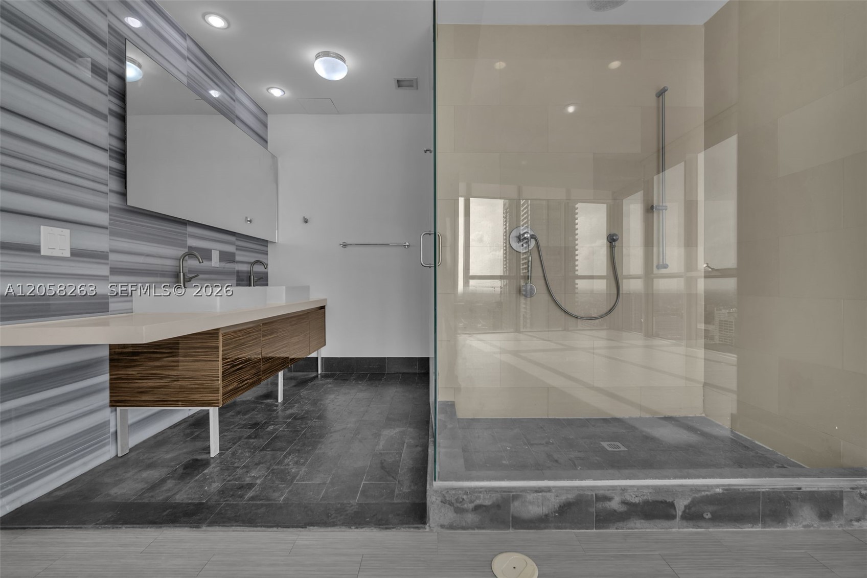 image Marquis Residences39