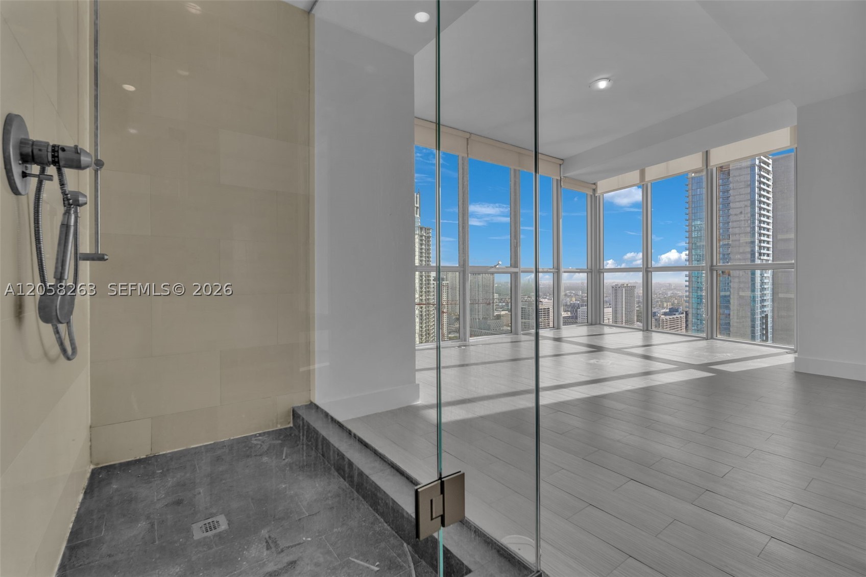 image Marquis Residences41