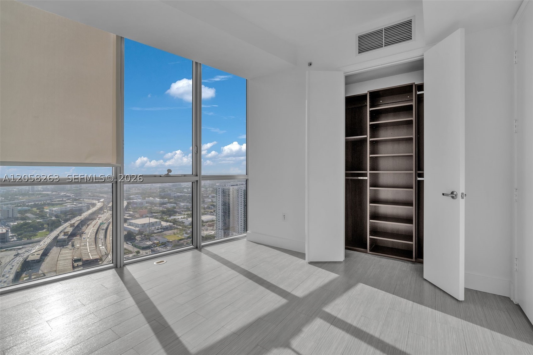 image Marquis Residences43
