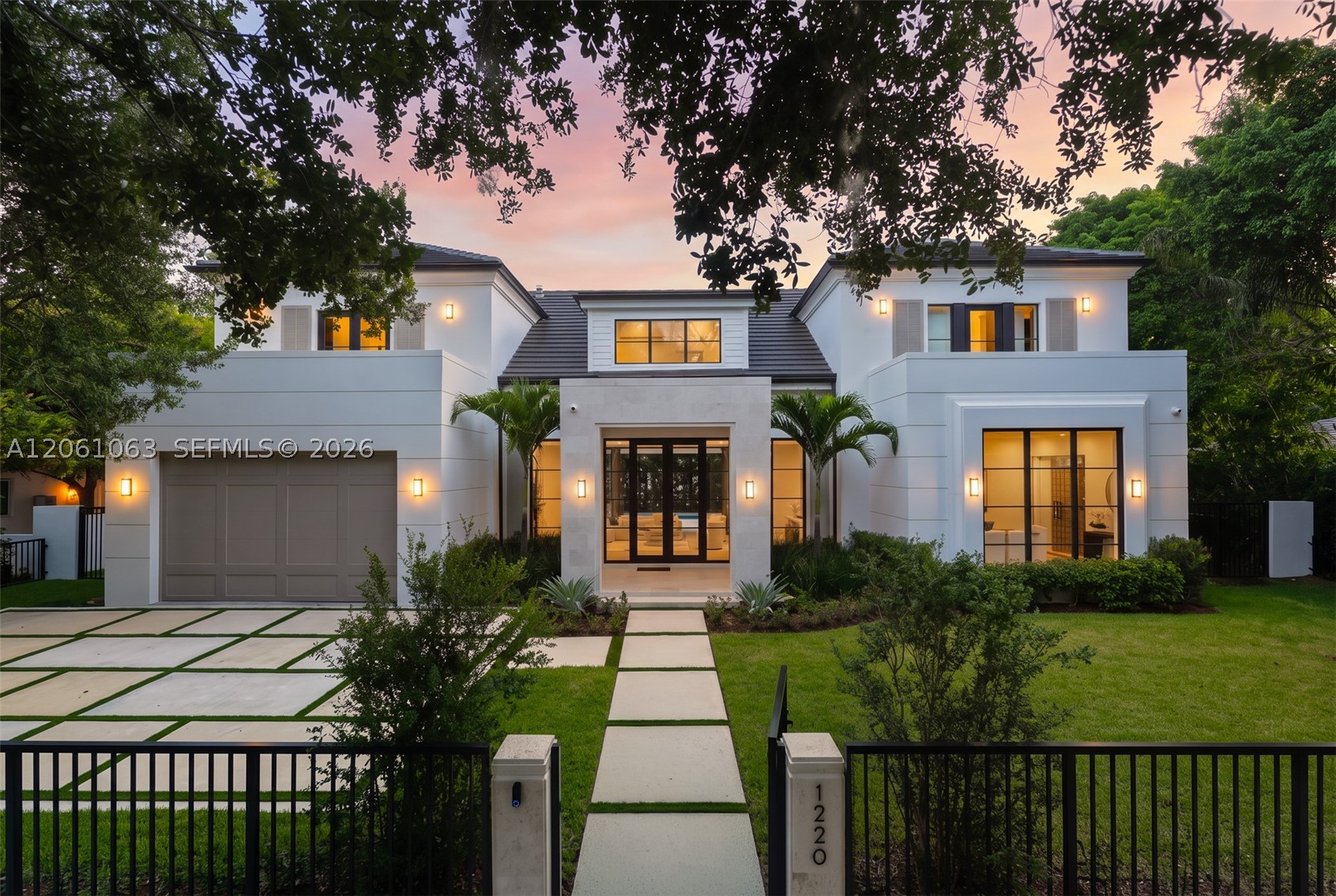 1220 S Alhambra Cir