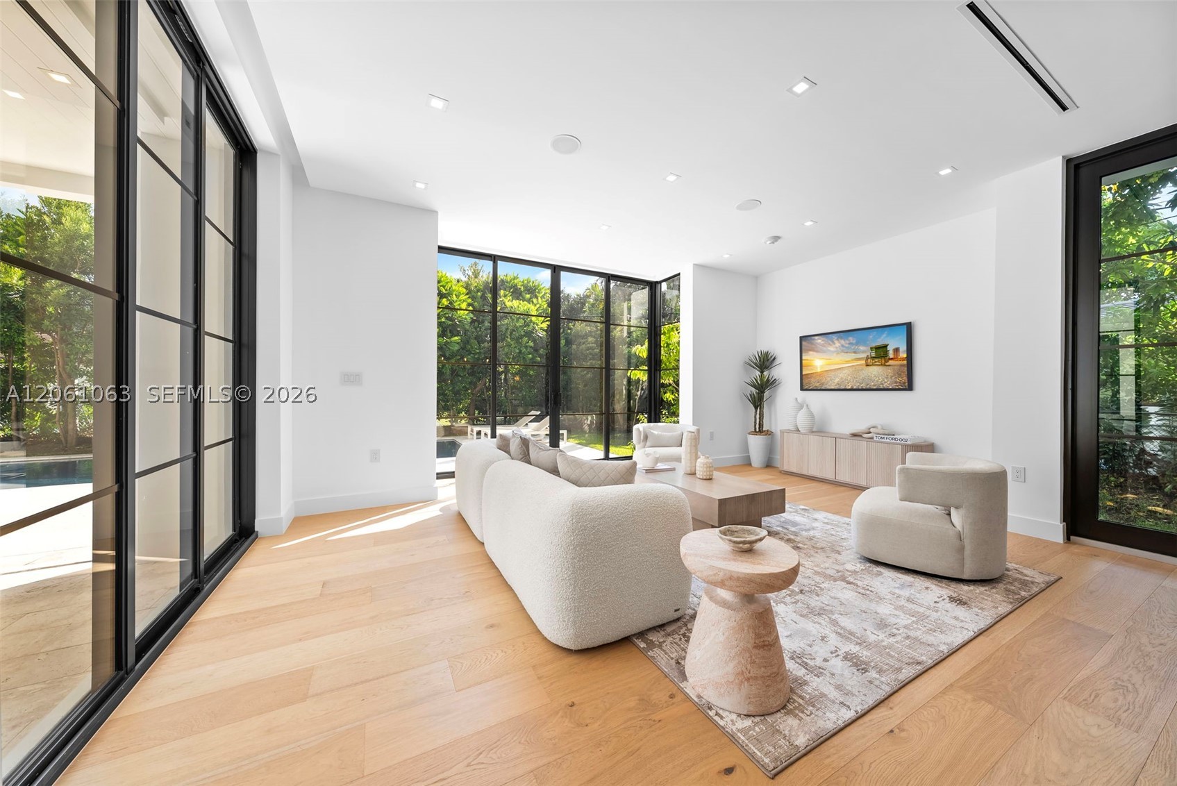 1220 S Alhambra Cir Coral Gables, FL 33146