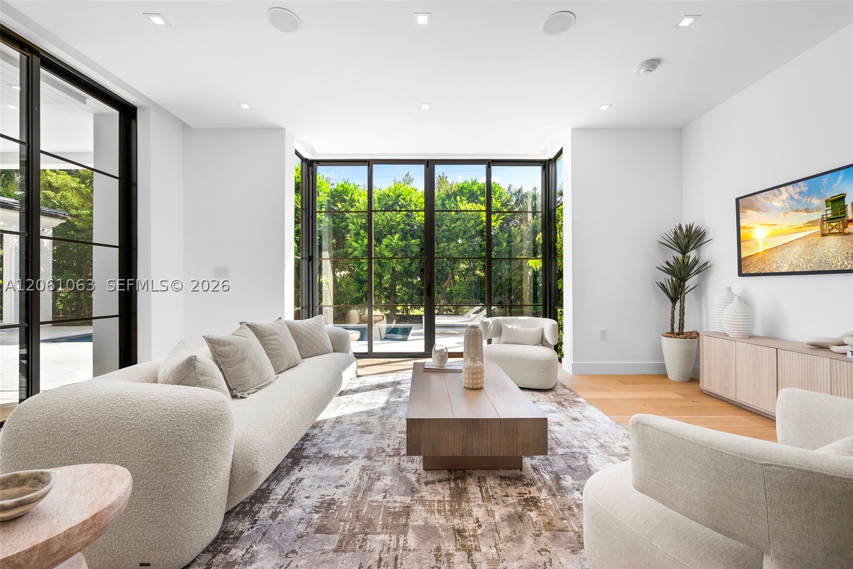 1220 S Alhambra Cir Coral Gables, FL 33146