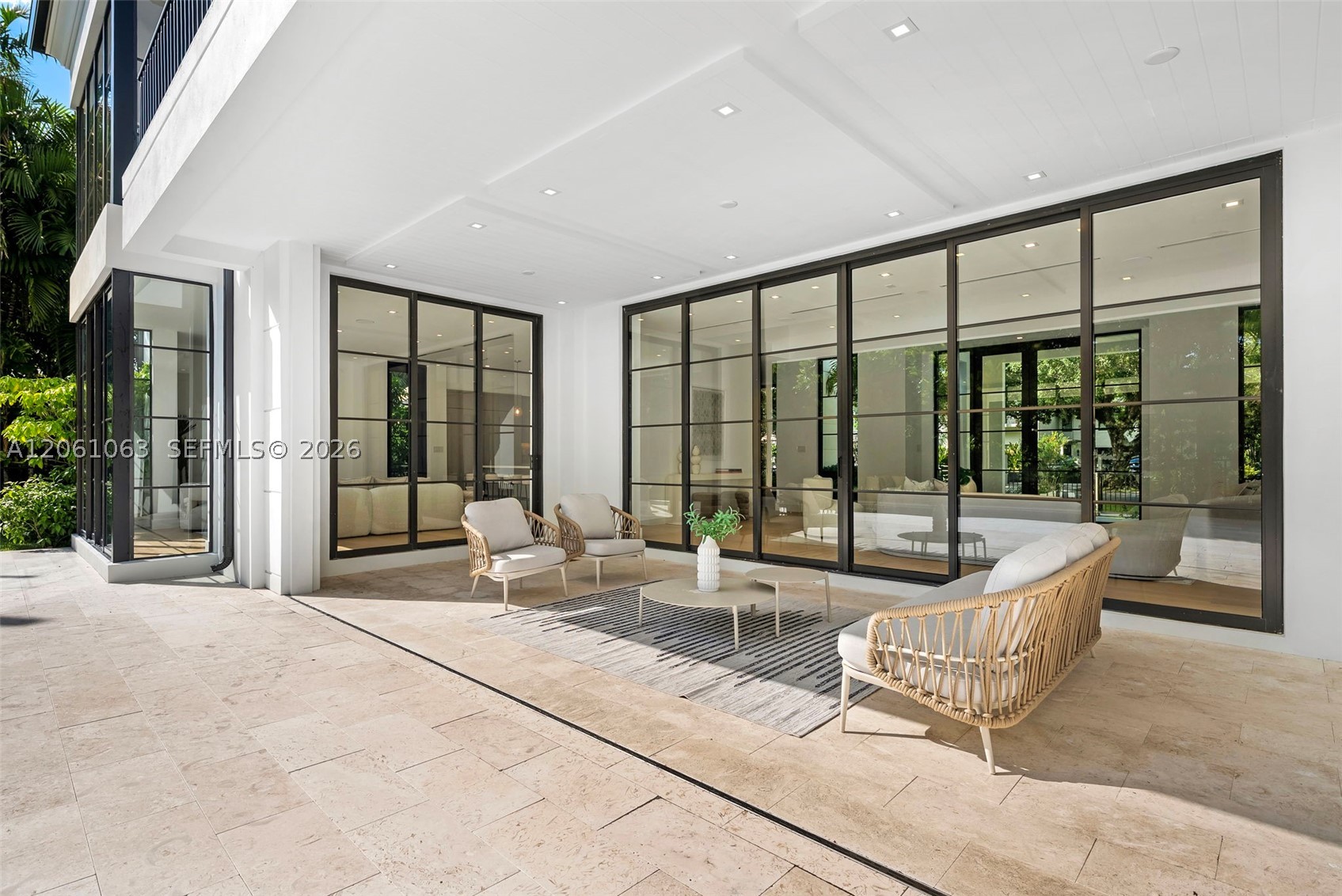 1220 S Alhambra Cir Coral Gables, FL 33146