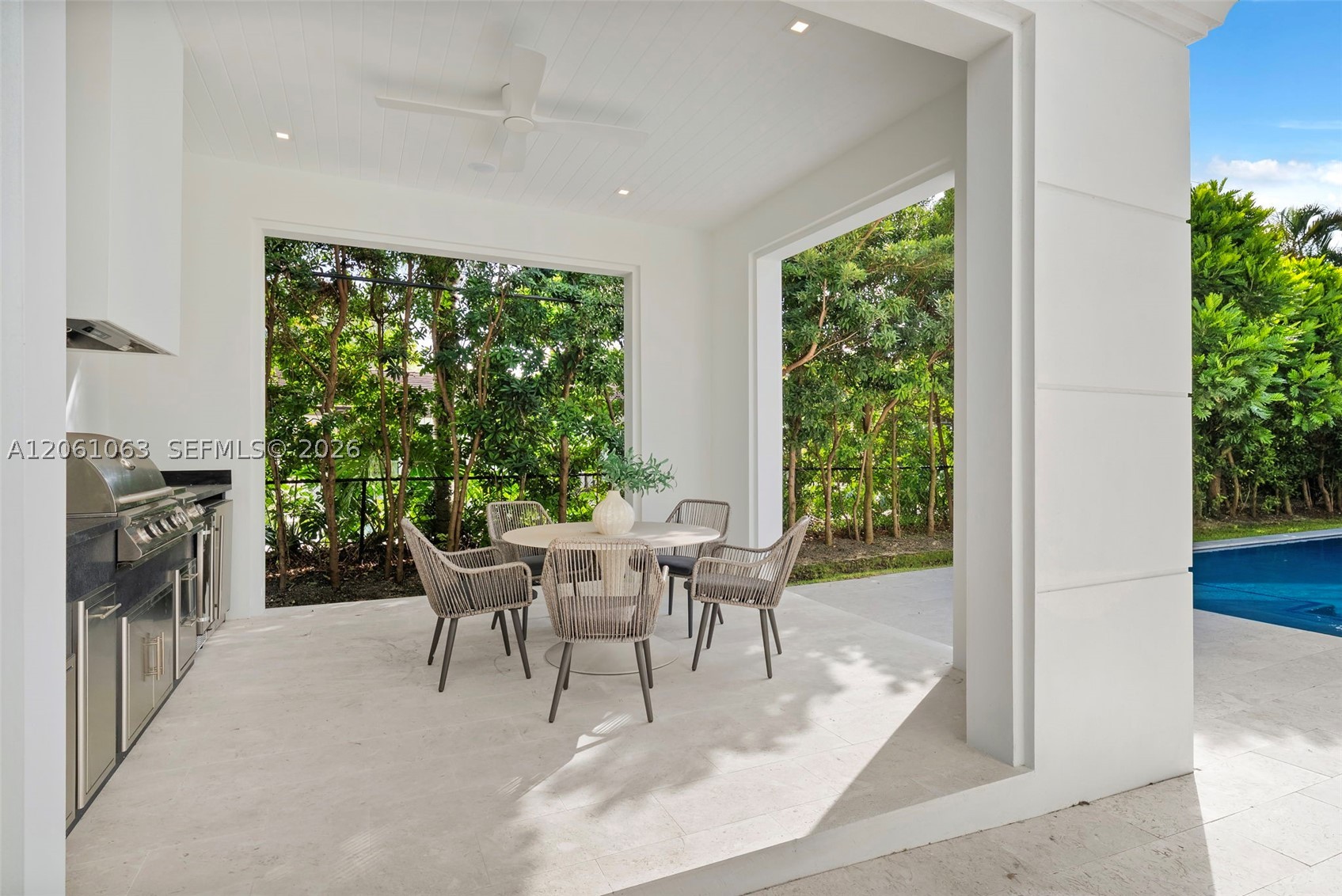 1220 S Alhambra Cir Coral Gables, FL 33146