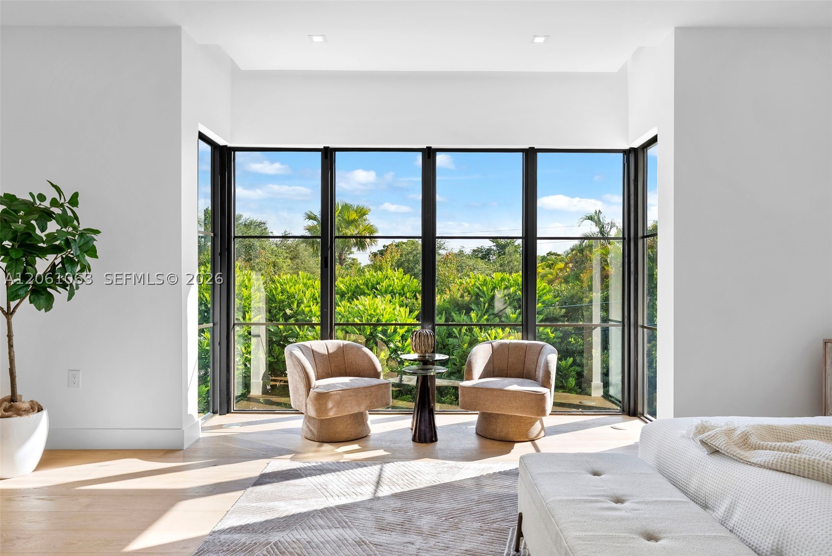 1220 S Alhambra Cir Coral Gables, FL 33146