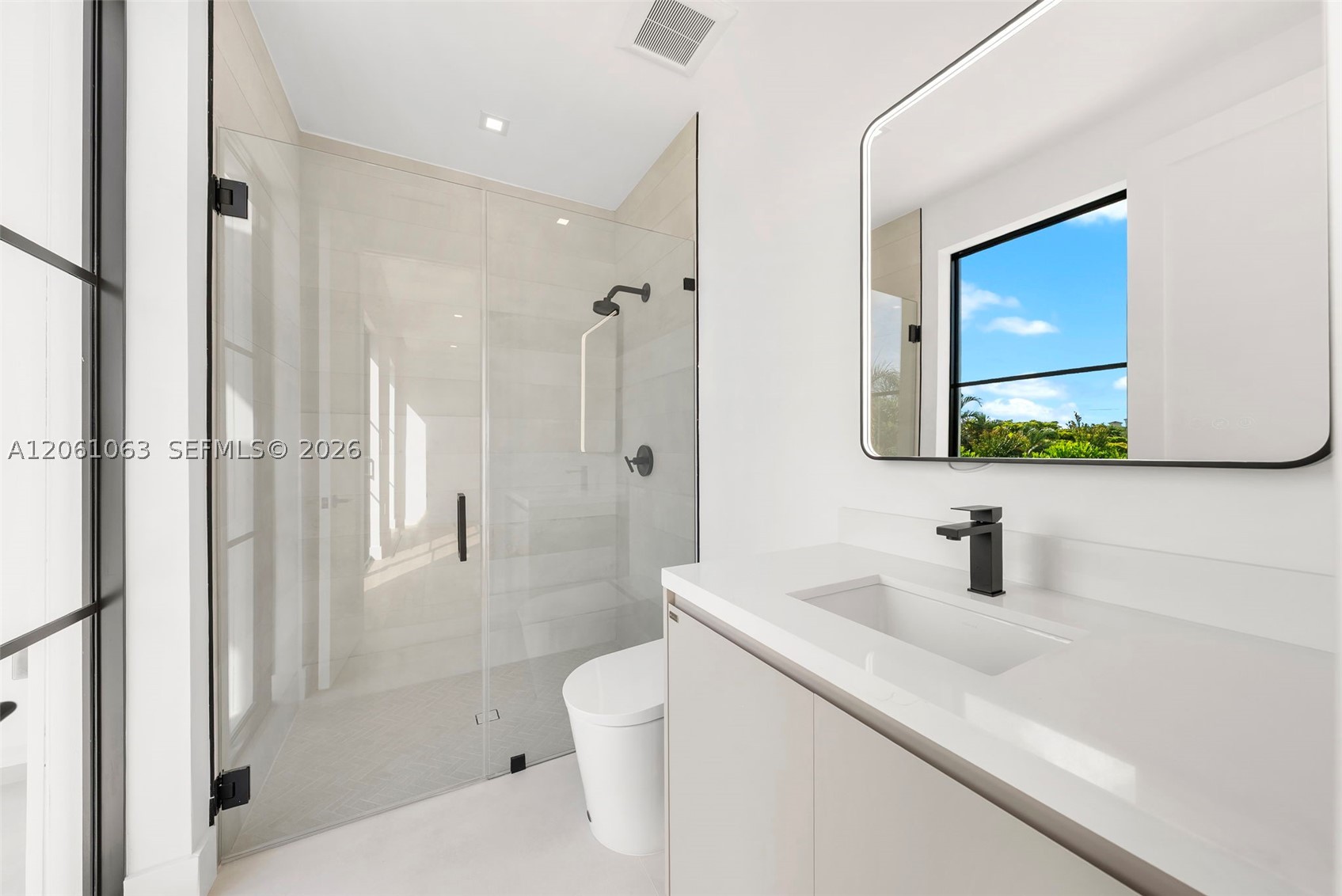 1220 S Alhambra Cir Coral Gables, FL 33146
